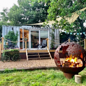 Apple Crate in the Orchard- Cozy Hideaway
